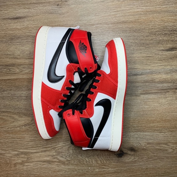 Nike Air Jordan 1 KO Chicago - Picture 3 of 11